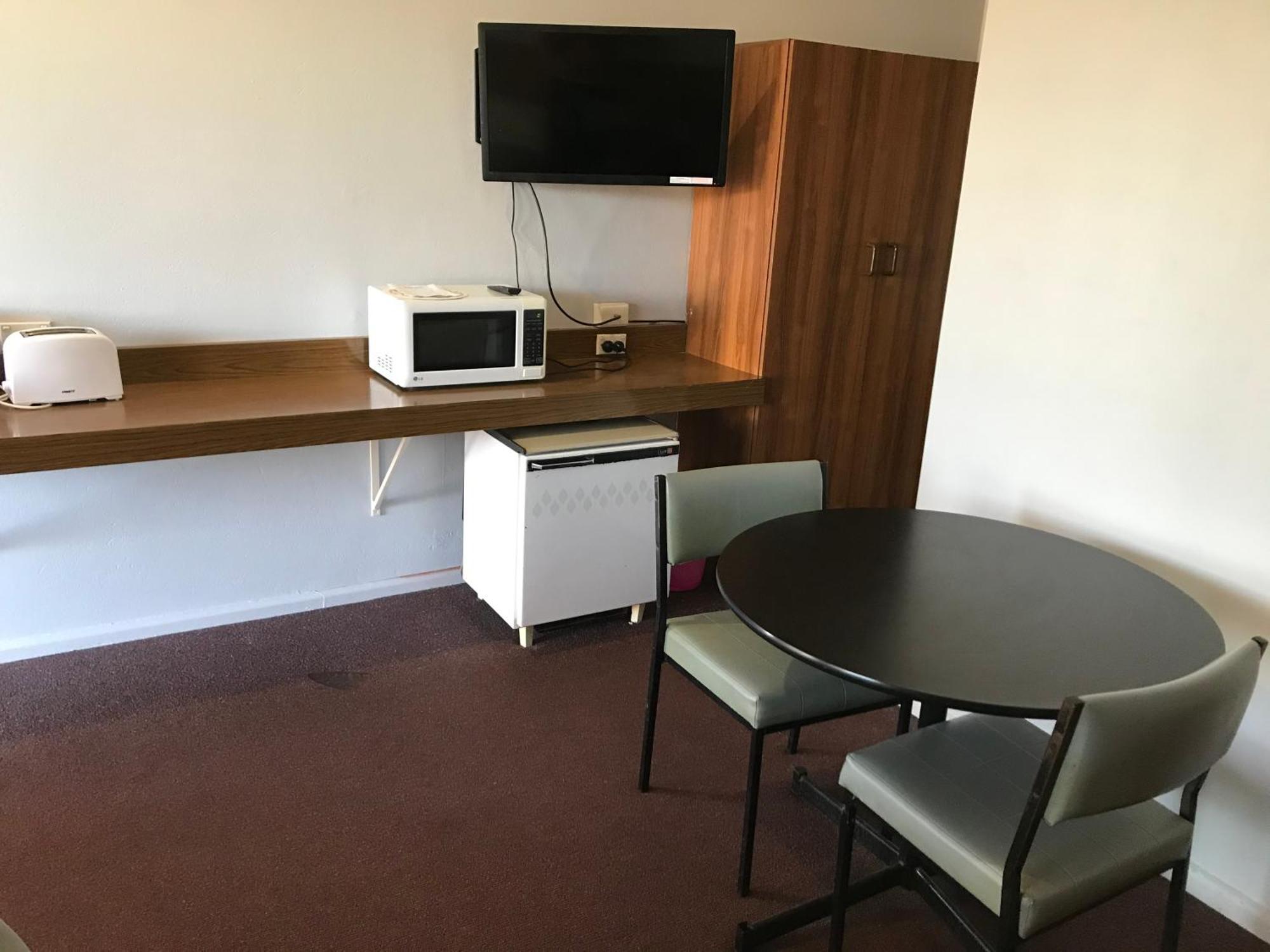 County Lodge Motor Inn West Wyalong Exterior foto
