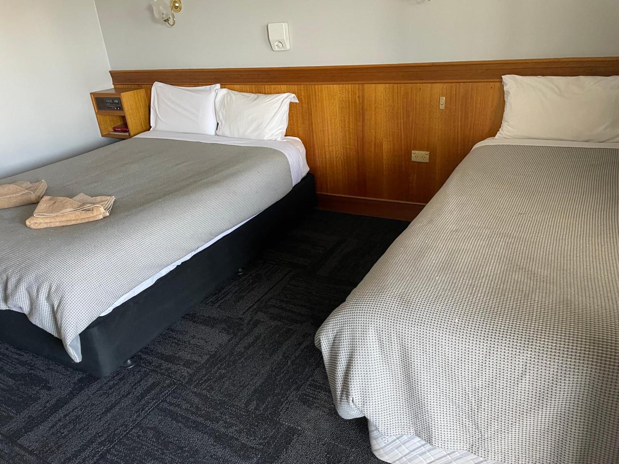 County Lodge Motor Inn West Wyalong Exterior foto